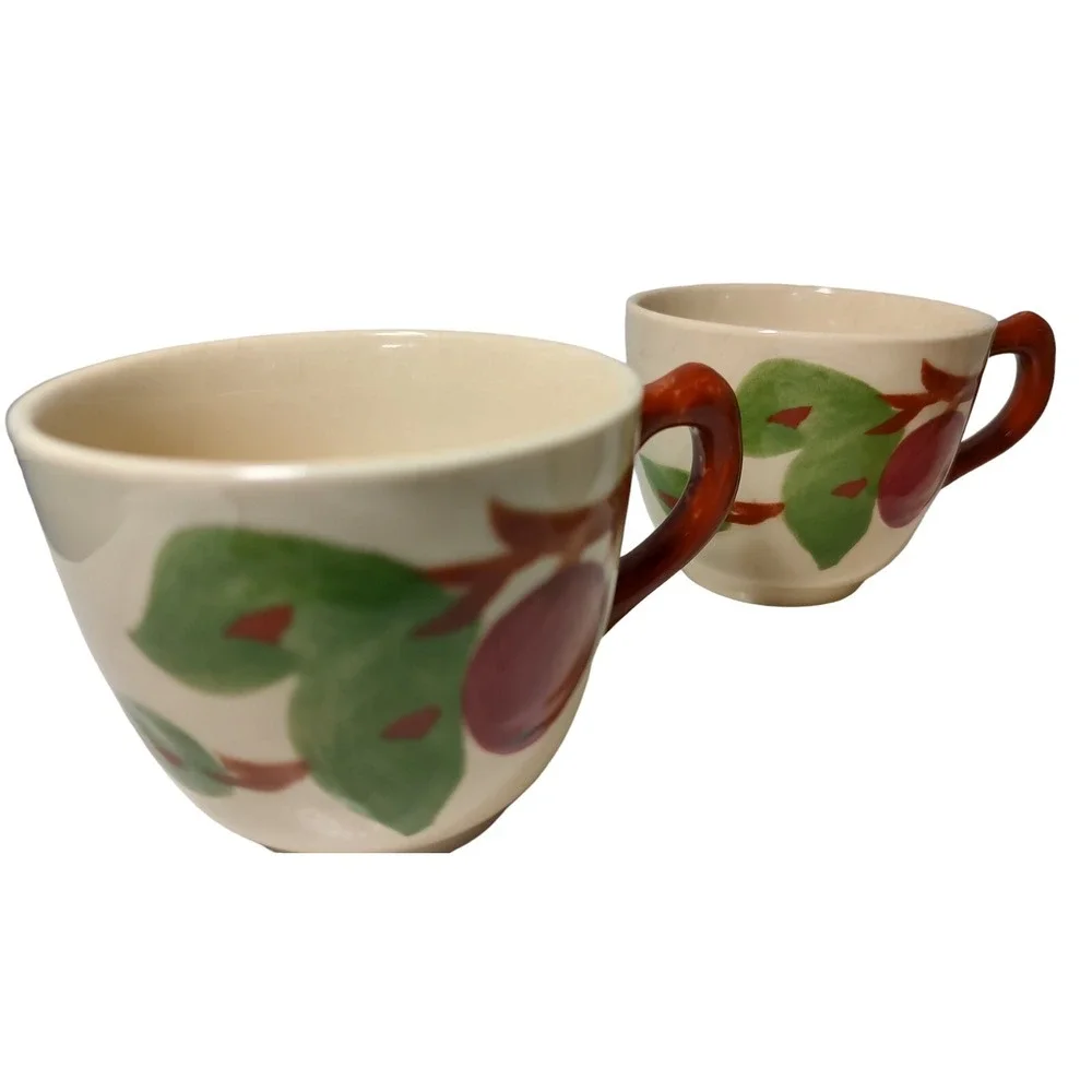 Vintage Franciscan Apple‎ Pattern Coffee Mug Teacups Ceramic 2.75 in Set of Four